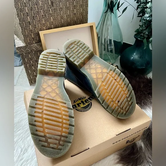 Dr Martens 1460 Pascal Leather Boots Black Women’s US 10 Like New - Picture 4 of 5